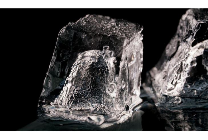 Blaze 15 in. 50 Lbs Outdoor Ice Maker with Gravity Drain, BLZ-ICEMKR-50GR