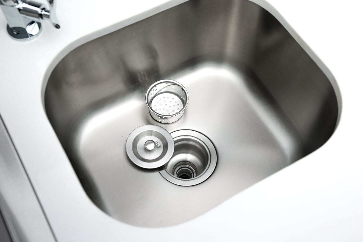 Mont Alpi 805 Deluxe BBQ Grill Island with L-Shape, Beverage Center, Extra Drawer Storage & Fridge - MAi805-D90BEVFCDR