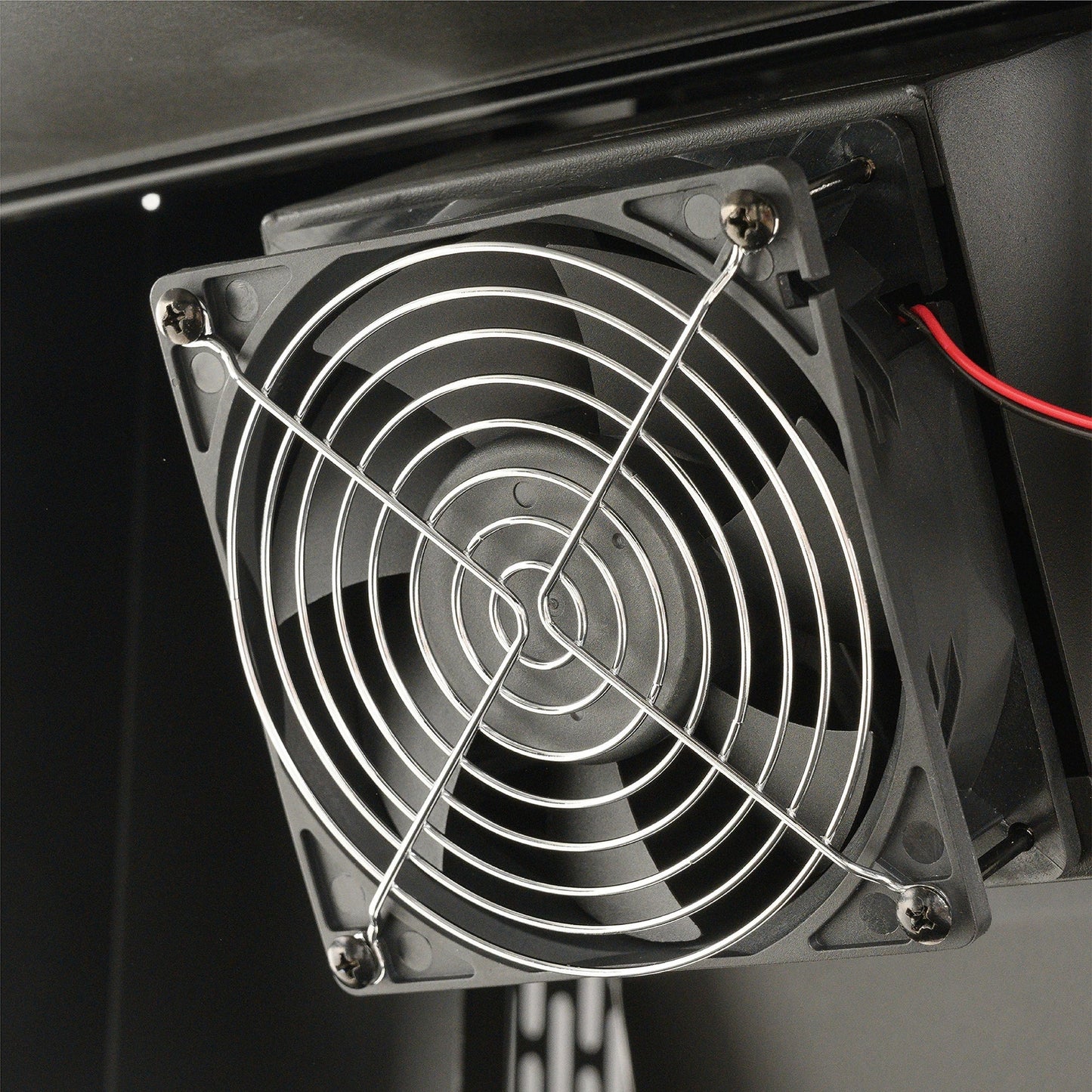 Masterbuilt® Gravity Series™ 600 Digital Charcoal Grill and Smoker